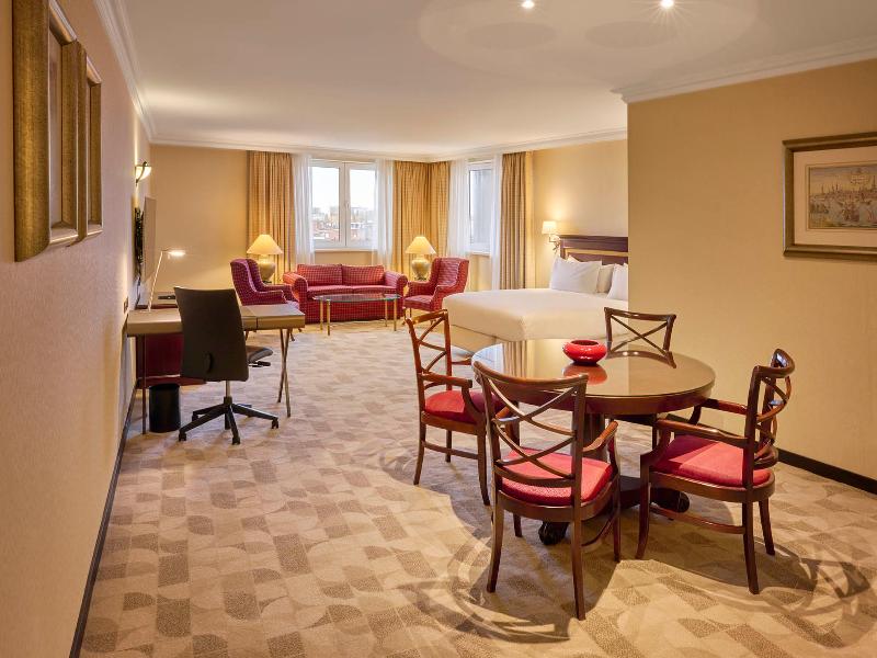 Hilton Antwerp Old Town image