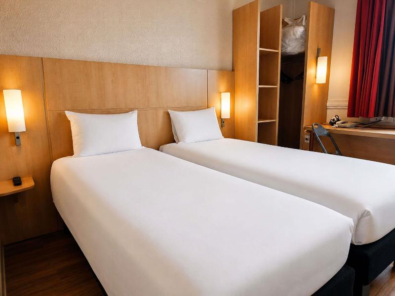 Ibis Paris Porte d'Italie image