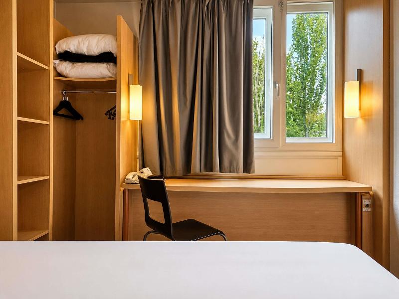 Ibis Paris Porte d'Italie image