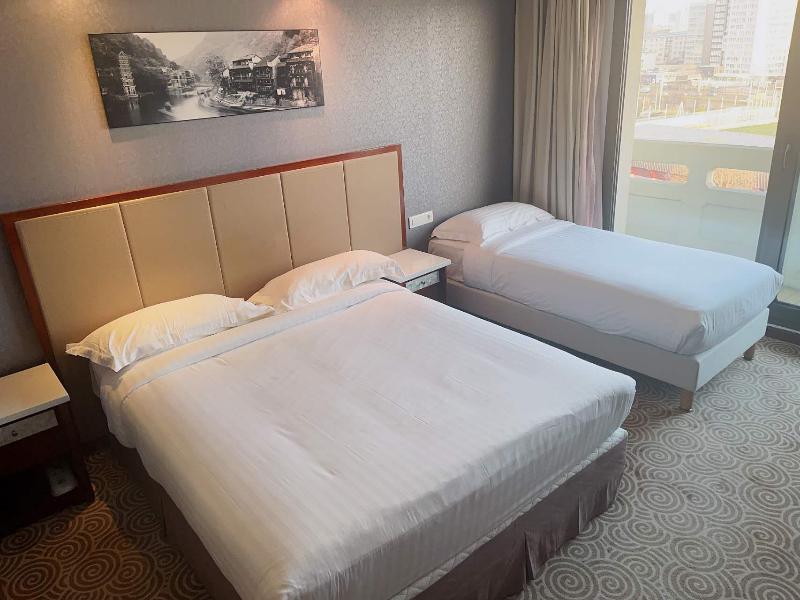 Huatian Chinagora Hotel image