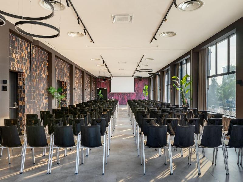 Apollo Hotel Amsterdam, a Tribute Portfolio Hotel image