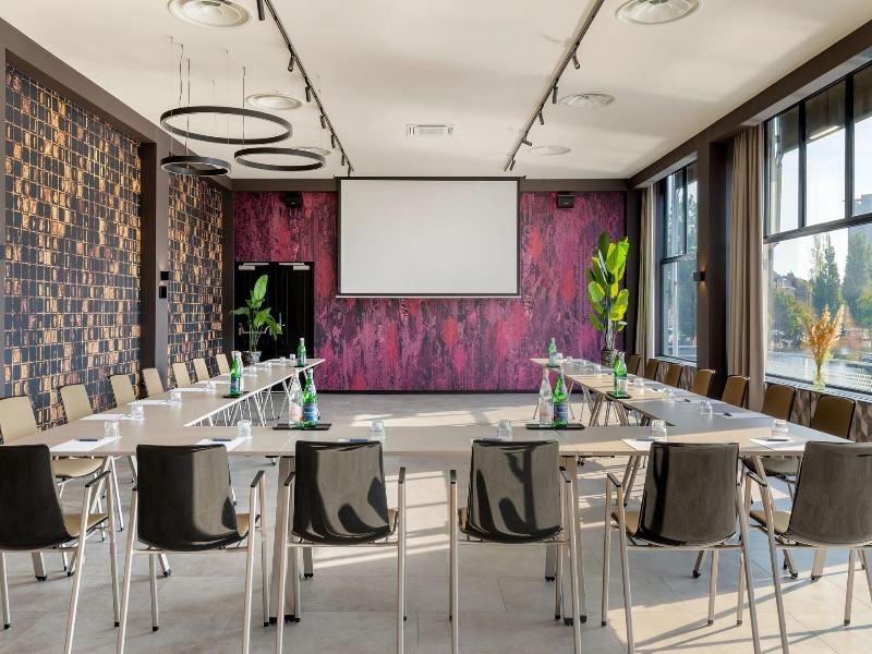 Apollo Hotel Amsterdam, a Tribute Portfolio Hotel image