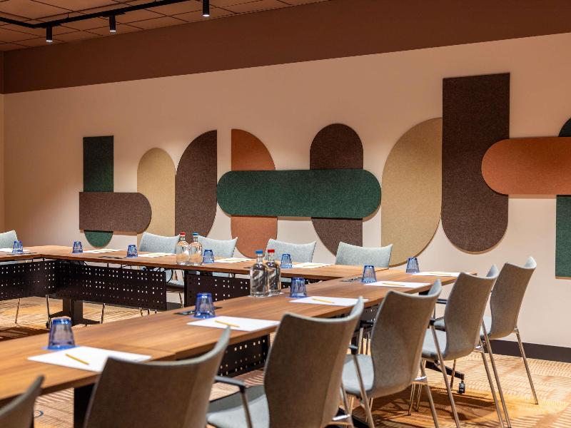TRIBE Hotel Den Haag Centraal image