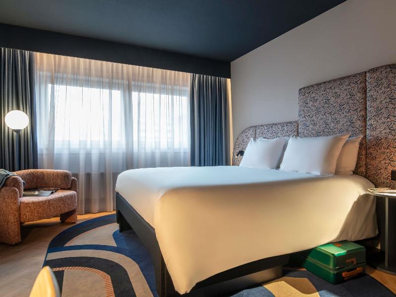 TRIBE Hotel Den Haag Centraal image