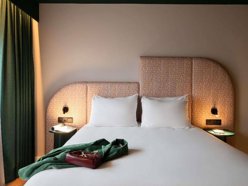 TRIBE Hotel Den Haag Centraal image