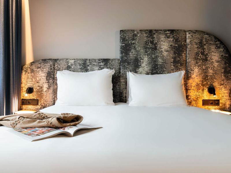 TRIBE Hotel Den Haag Centraal image