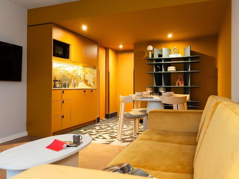 TRIBE Hotel Den Haag Centraal image