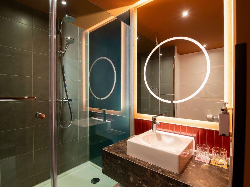 TRIBE Hotel Den Haag Centraal image