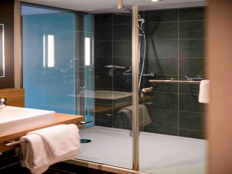 TRIBE Hotel Den Haag Centraal image