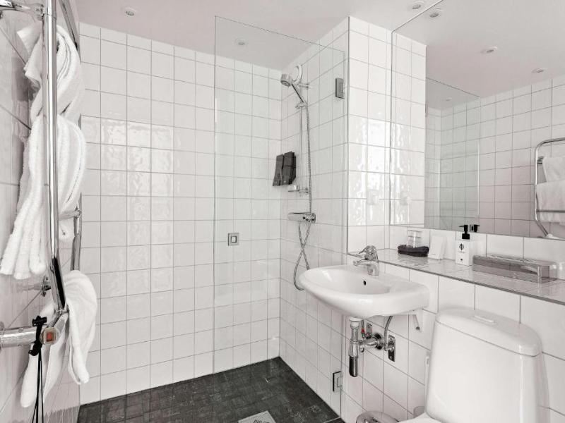 Best Western Kom image