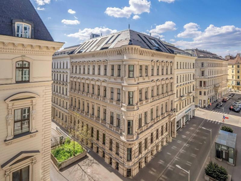 Marriott Hotel Vienna image