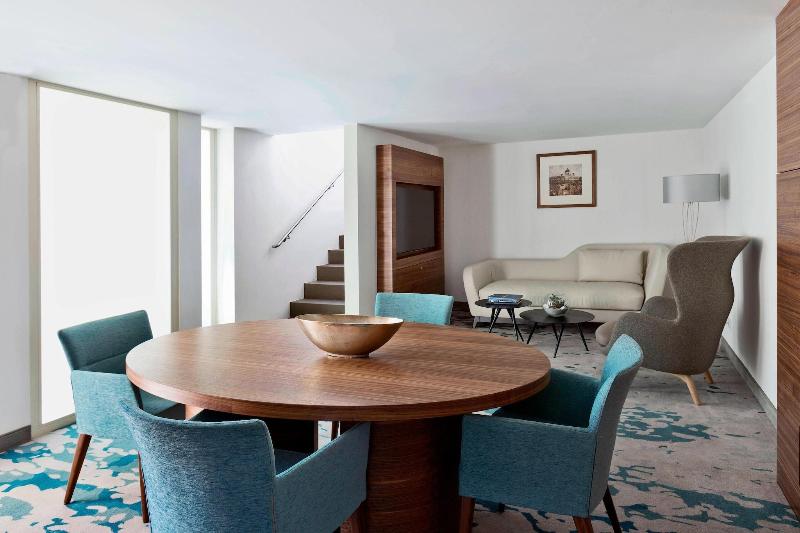 Marriott Hotel Vienna image