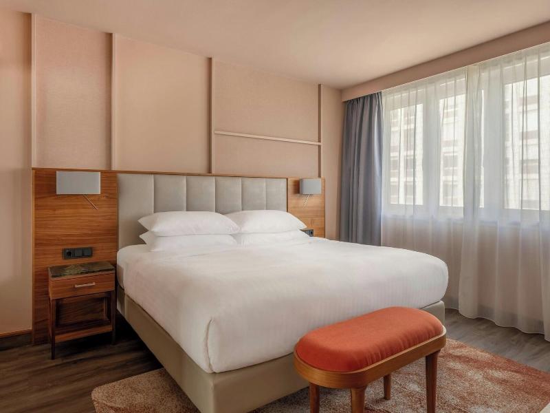 Marriott Hotel Vienna image