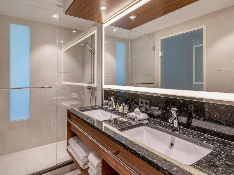 Marriott Hotel Vienna image