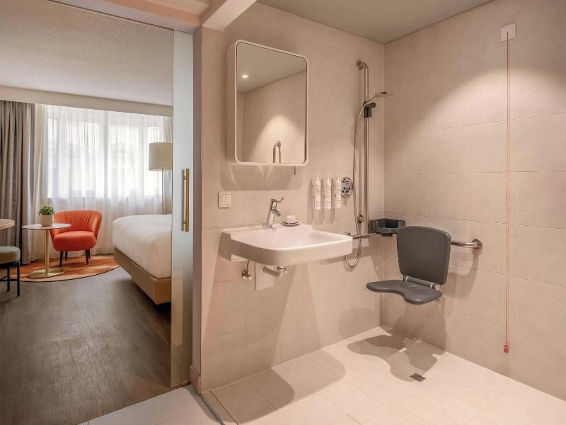 Marriott Hotel Vienna image