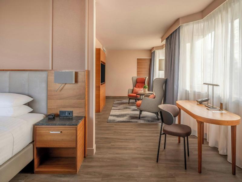 Marriott Hotel Vienna image