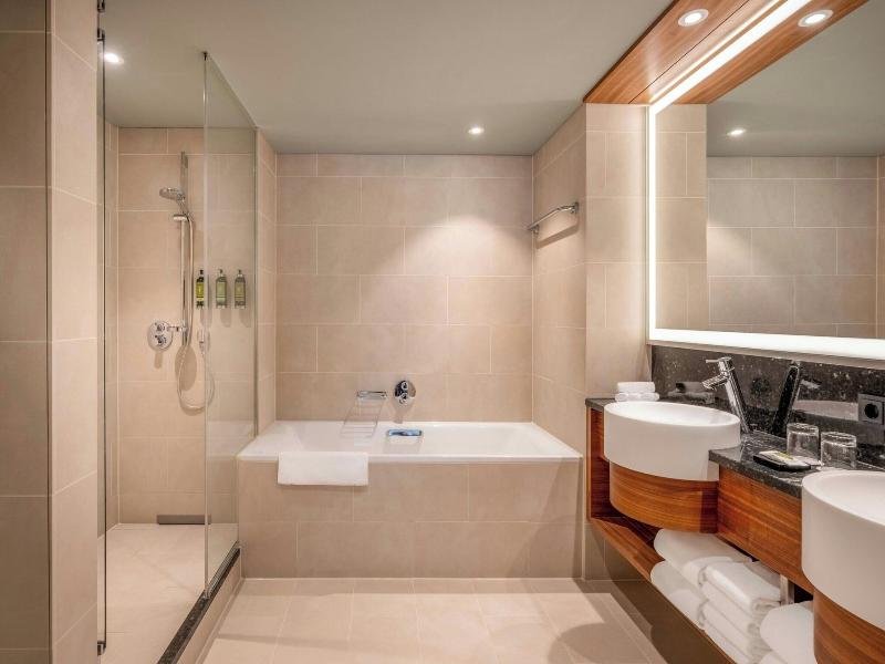 Marriott Hotel Vienna image