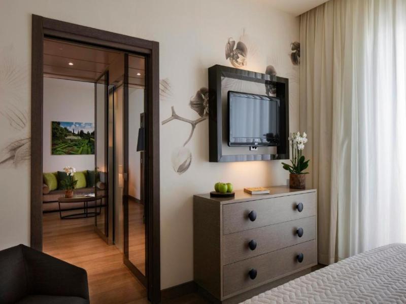 Starhotels E.c.ho. Milano image