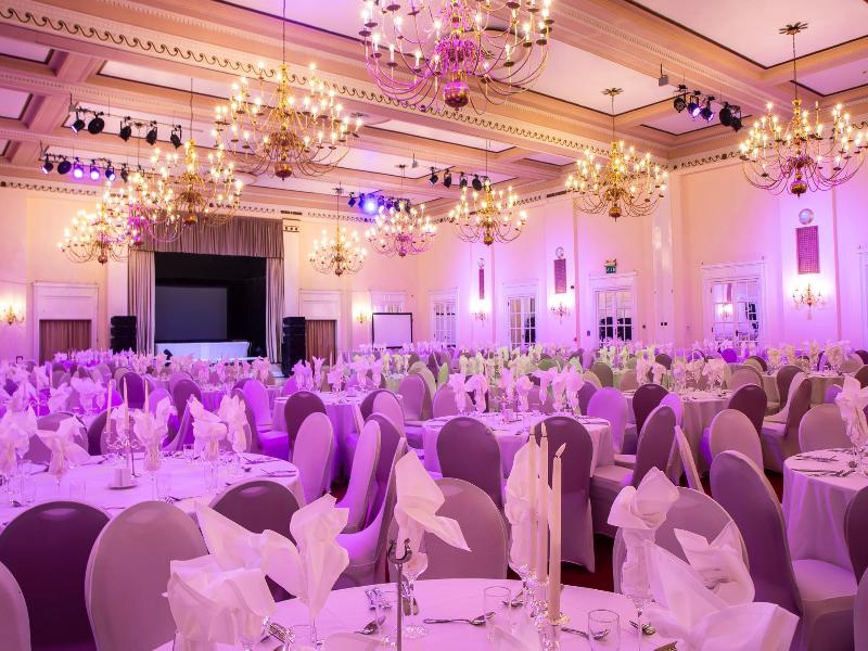 Adelphi Hotel image