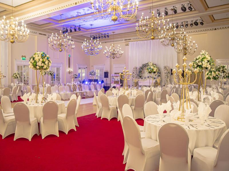 Adelphi Hotel image