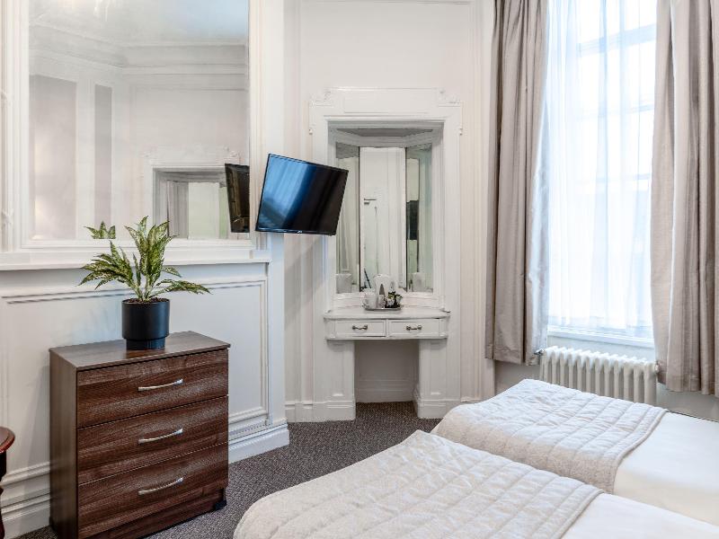 Adelphi Hotel image