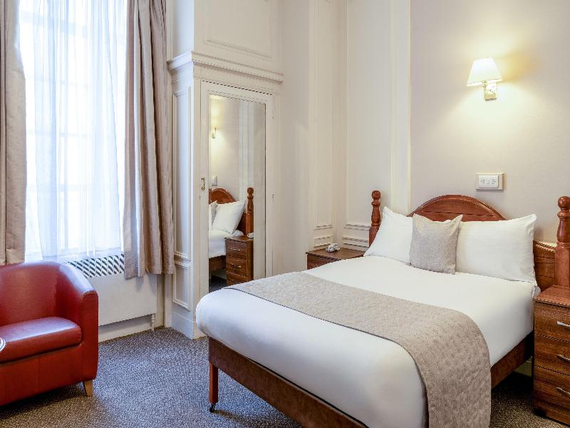 Adelphi Hotel image