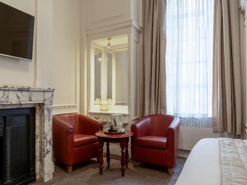 Adelphi Hotel image