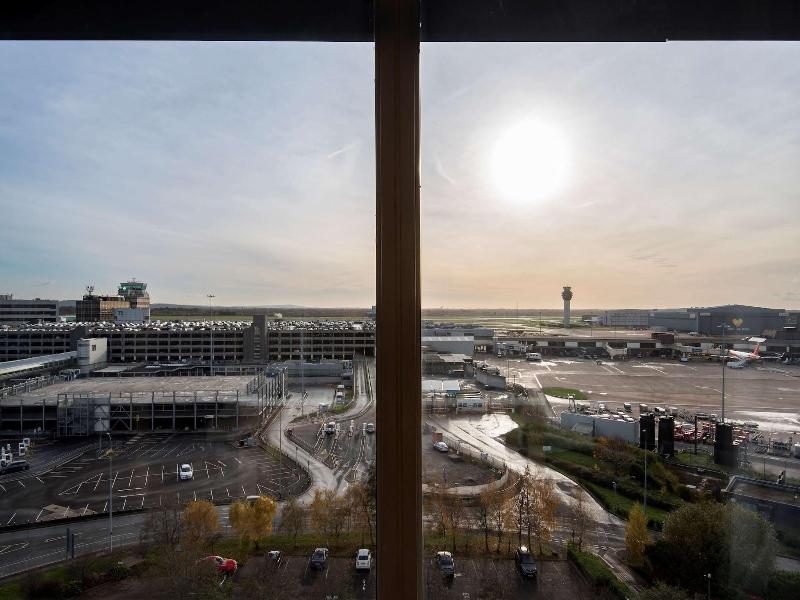 Radisson Blu Hotel Manchester Airport image