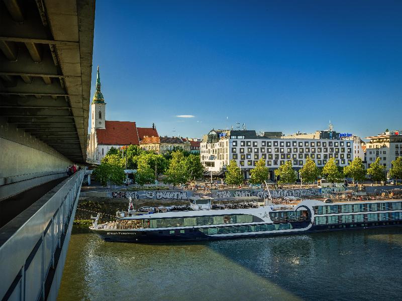 Park Inn Danube, Bratislava image