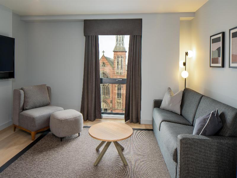 The Royal Angus Hotel image