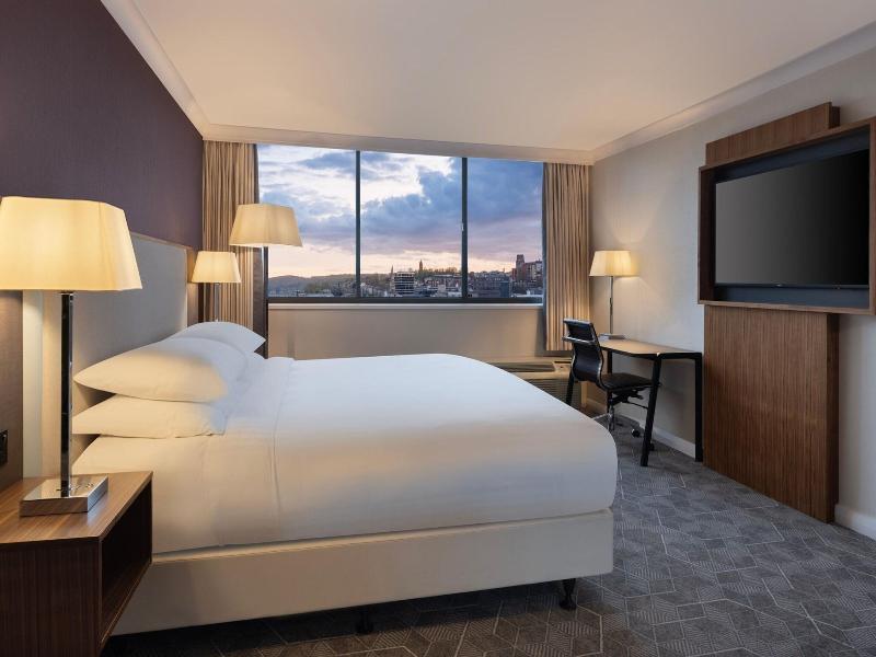 Marriott Hotel Bristol City Centre image