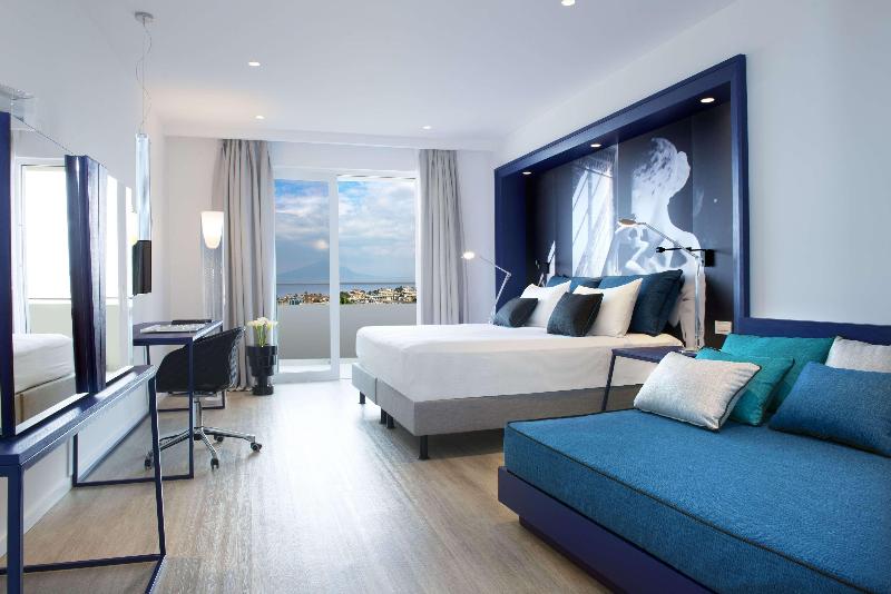 Hilton Sorrento Palace image