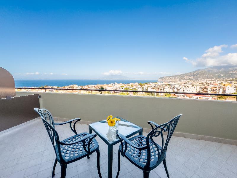 Hilton Sorrento Palace image