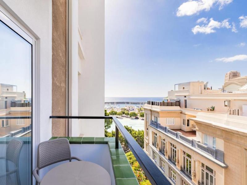 La Suite image