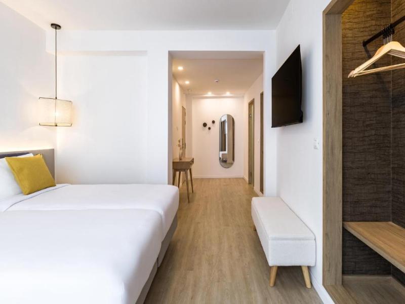 La Suite image