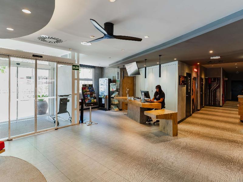 ibis Barcelona Castelldefels image