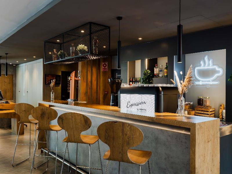 ibis Barcelona Castelldefels image