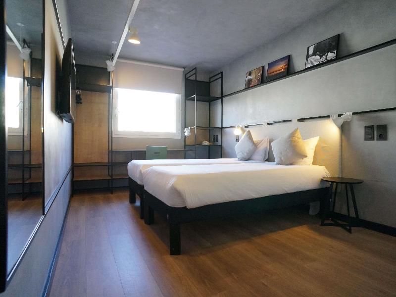 ibis Barcelona Castelldefels image