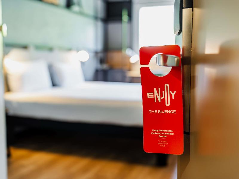 ibis Barcelona Castelldefels image