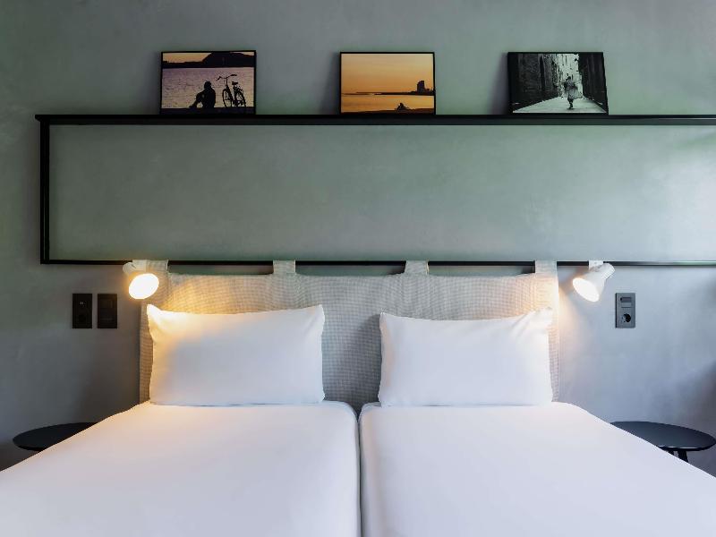 ibis Barcelona Castelldefels image