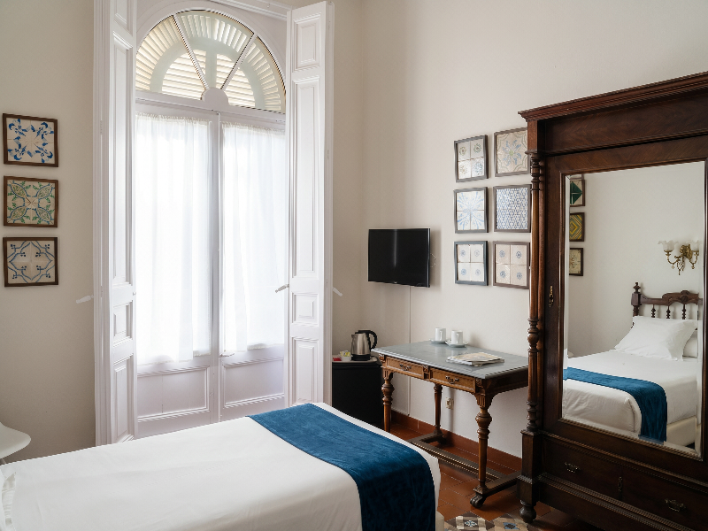 Hotel Medium Renaixença image
