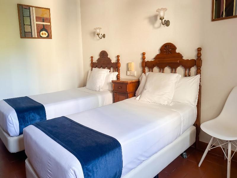 Hotel Medium Renaixença image