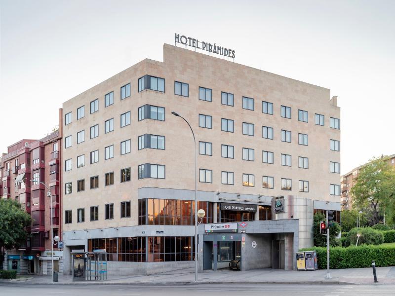 Acta Piramides — exterior view