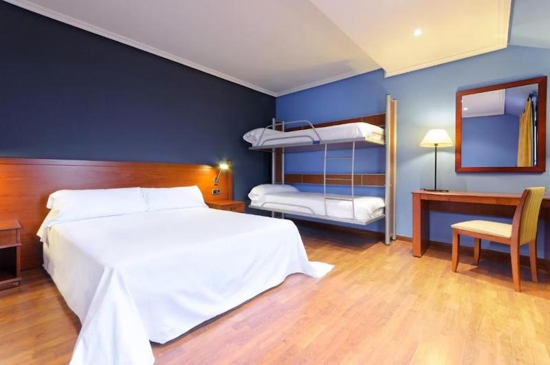 Hotel Segovia Sierra de Guadarrama image