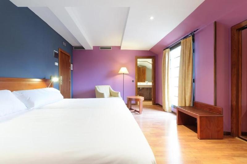 Hotel Segovia Sierra de Guadarrama image