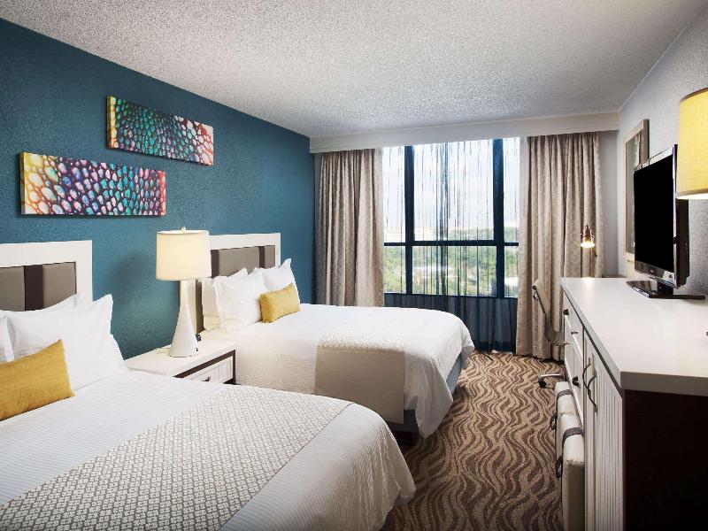 Wyndham Lake Buena Vista Disney Springs image