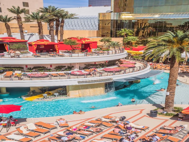 Golden Nugget Las Vegas Hotel & Casino — exterior view