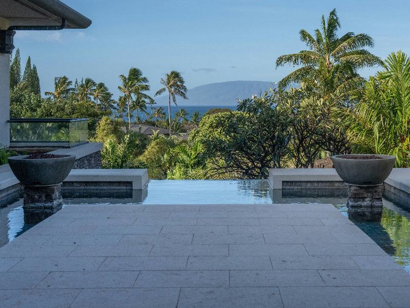 The Resort at Kapalua Bay, Maui — general view
