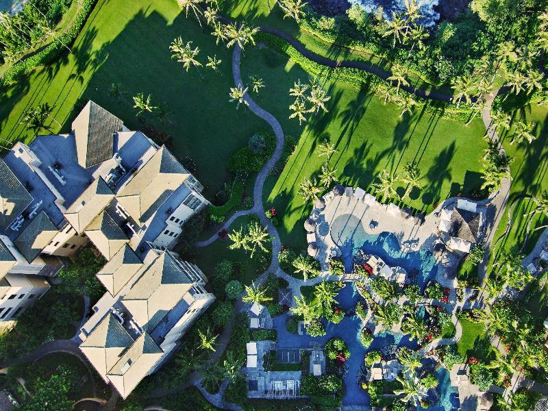 The Resort at Kapalua Bay, Maui — exterior view