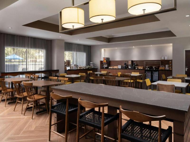 Fairfield Inn Orlando Airport image
